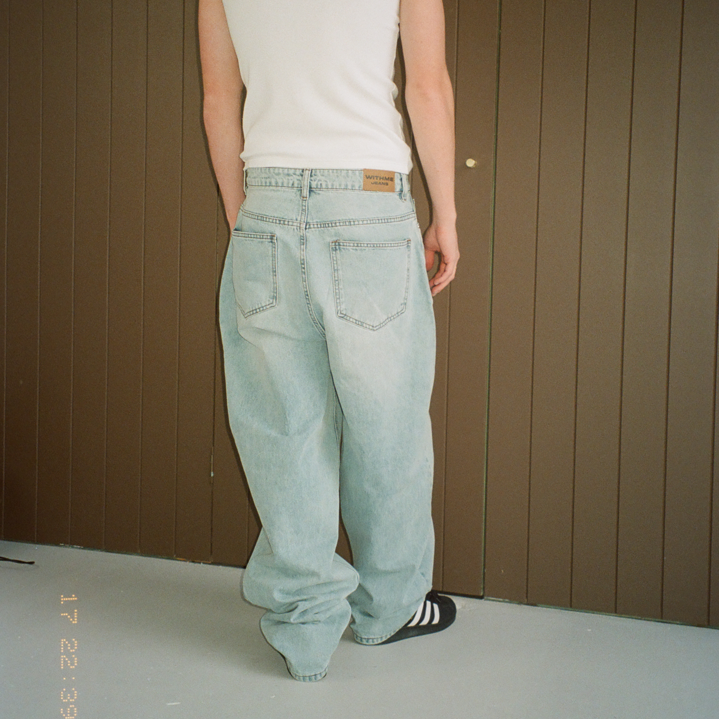 WITHME SERIOUS JEANS - LIGHT WASH